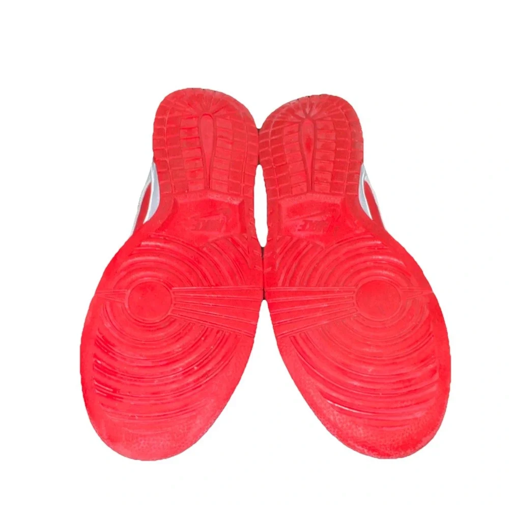 40N8/ Nike Dunk Low Championship Red White Low Top Men's‎ Athletic Sneakers